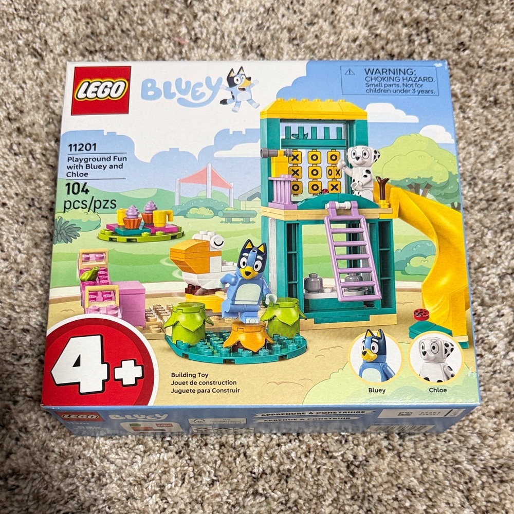 LEGO Bluey Playground Adventure Set - Yellow, Blue, Green